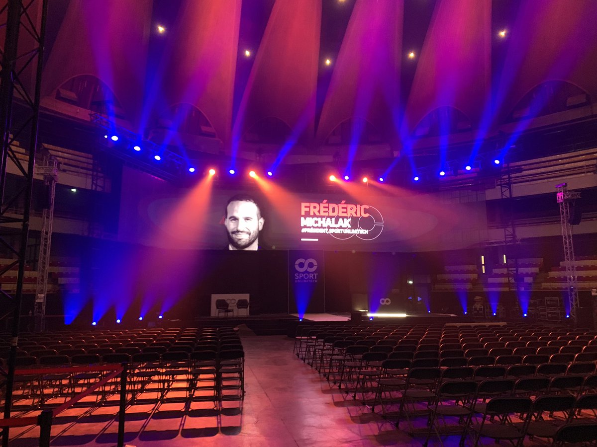 MyEventsGroup's tweet photo. @SportUnlimitech nous avons hâtes de démarrer !!! Quelle magnifique enceinte ce palais des sports de Gerland !

19/20/21 sept Lyon 

#Captation #Production #live #MyEventsGroup #SportUNLIMITECH 

@GLevents @myvideoprolive #3emeHeure https://t.co/STWST4O09D