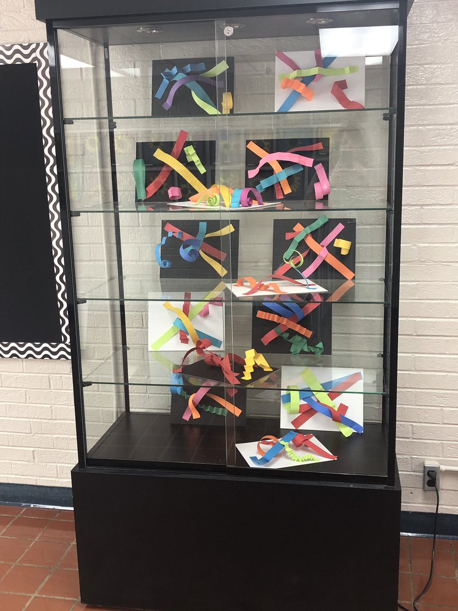 These are fun line sculptures created by first grade students. We all agreed that they reminded us of a playground. We tried using new ways of manipulating paper. They turned out great! #GVgatorstrong