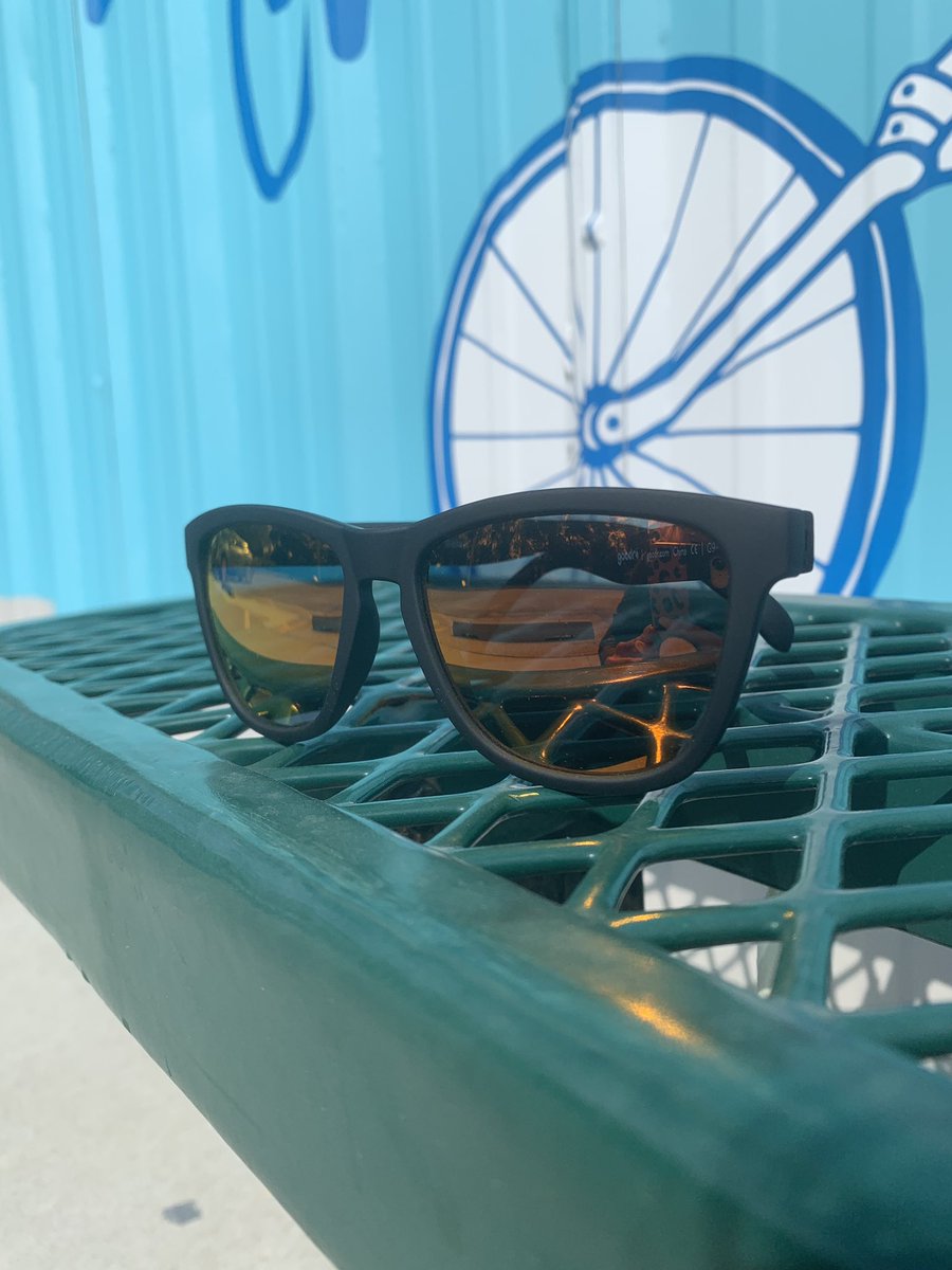 Run2Peak's tweet photo. @kevinkugler Are these #goodrs?! We got Goodrs 😎 https://t.co/CIJ4L5Tyda