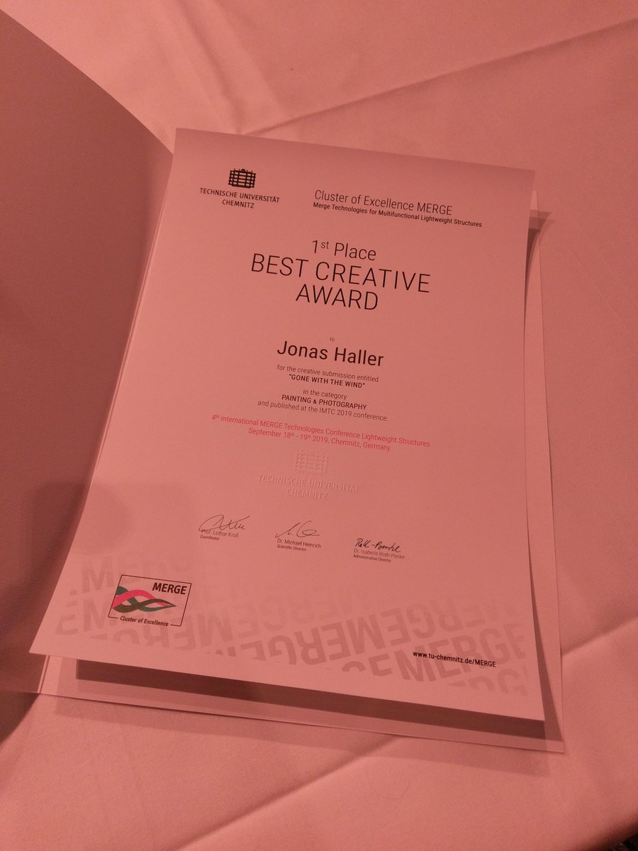 dshonas's tweet photo. Vielleicht habe ich gerade mit dem Schnappschuss des missglückten Baujobs aus dem Metall-3D-Drucker den ersten Preis beim #CallforCreatives gewonnen. #imtc #tuchemnitz https://t.co/mZEqoOKJjw