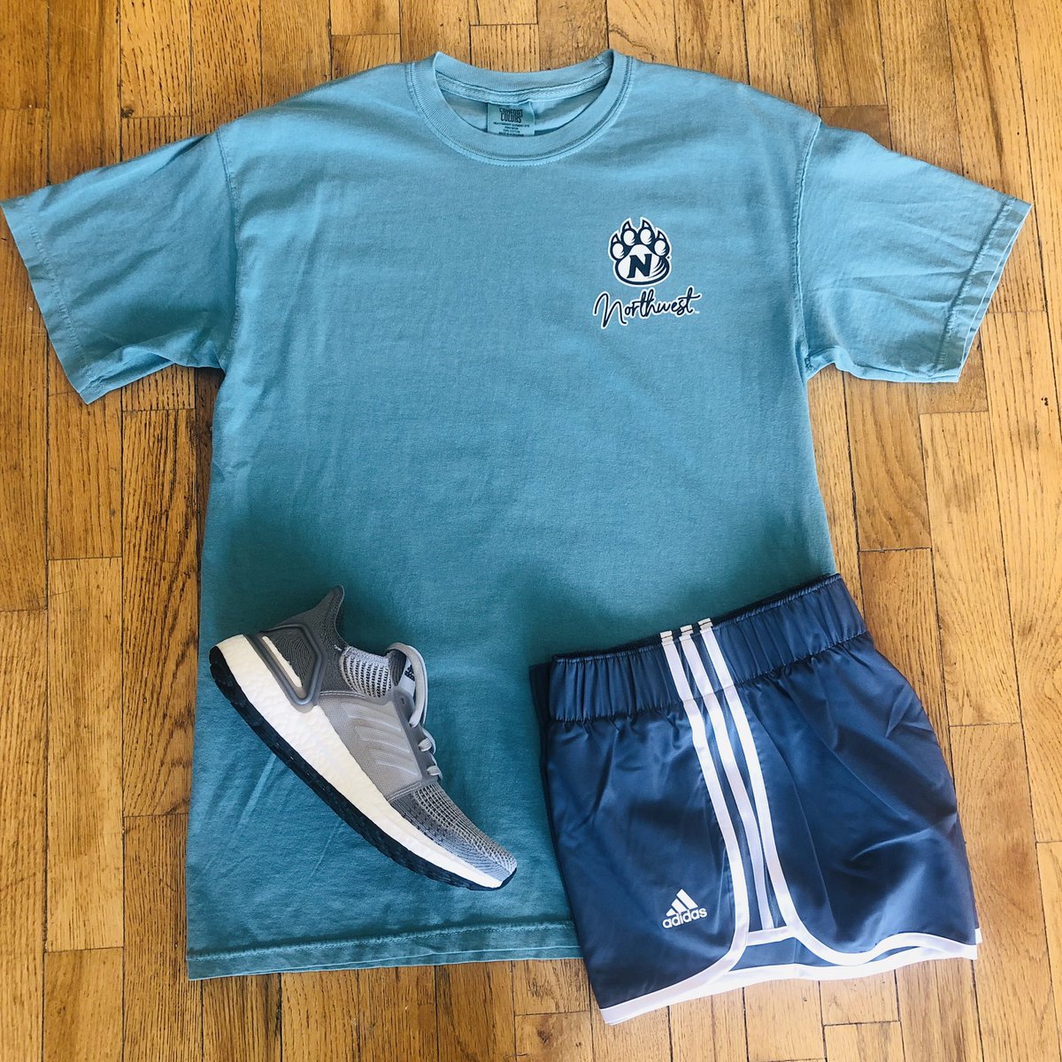 VilleJocksNitch's tweet photo. Open today 9:30-7:00PM! https://t.co/zbsajrbDTW