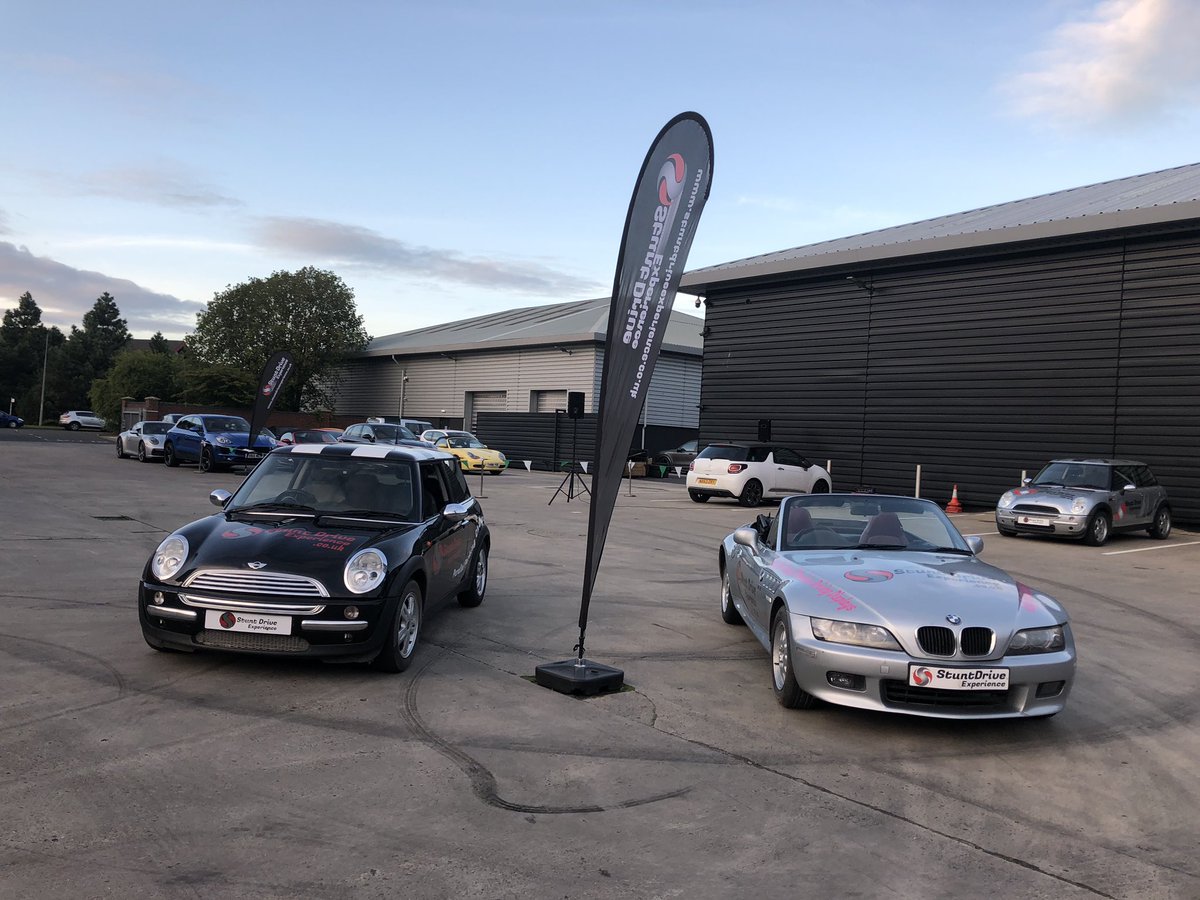 lmsents's tweet image. Absolutely fantastic evening at @PorscheTeesside again with the #PorscheClub with @KellyLouiseBird Stunt &amp;amp; Precision #DrivingDisplay, #ParallelParkChallenge and #RacingSimulators! 🏎💨💨
@Porsche #StuntDriving #PrecisionDriving #StuntShow #StuntDisplay