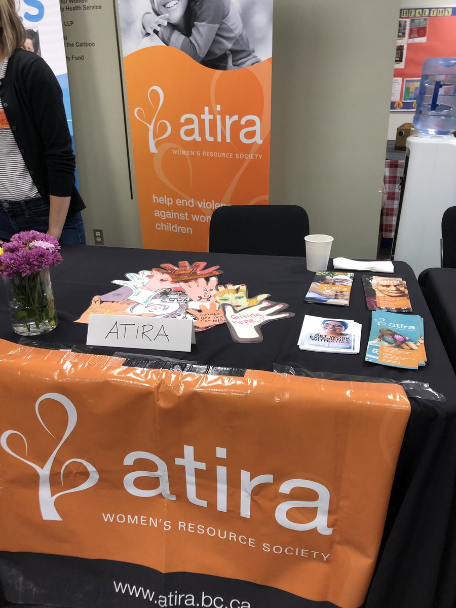 FreeOfViolence's tweet photo. We’re down at NVIT today speaking to students about the various practicum opportunities at Atira! We frequently work with students in counselling, social work, nursing and law to name a few.
_
For more info on practicums, please email practicums@atira.bc.ca #practicums #NVIT https://t.co/iBCfzszHGN