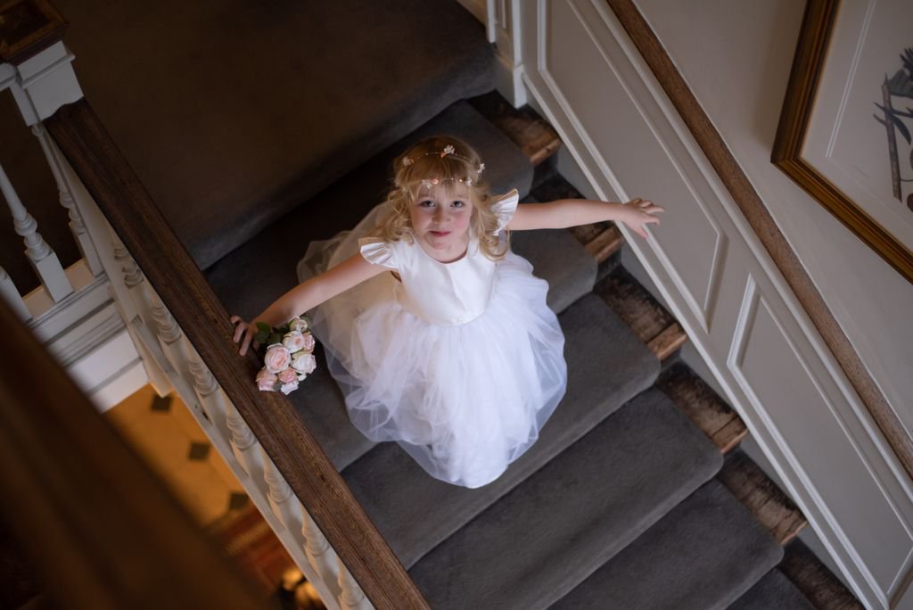 One of my favourite photos from the family styled shoot by <a href="/AmiLouisaPhoto/">AmiLouisaPhotography</a> 😍  children at weddings really steal the show don't they #weddinghour