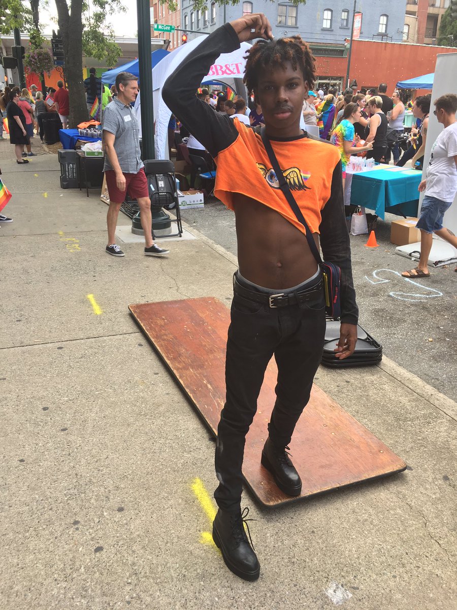 Astro_jaja's tweet photo. Since instagram saw it ππ£β€οΈ
#PRIDE2K19 was Littt ππππ https://t.co/lOqbo6Fg7r