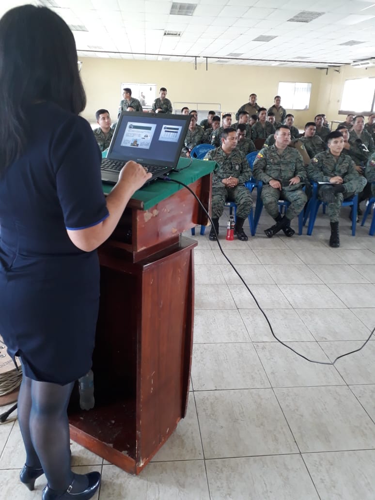 ISSFA_ECUADOR's tweet photo. 🤝#CharlasIssfa
Fortalecemos puentes de comunicación.
Personal #Issfa dictó conferencias de prestaciones y servicios del Instituto en diferentes puntos 🇪🇨
🔘 19 B.S "NAPO" #ElCoca
🔘 17 B.S "PASTAZA" #LaShell
🔘 21 B.S "CÓNDOR" #Patuca
Proximamente en otras ciudades📍 https://t.co/6MJnhXypAJ