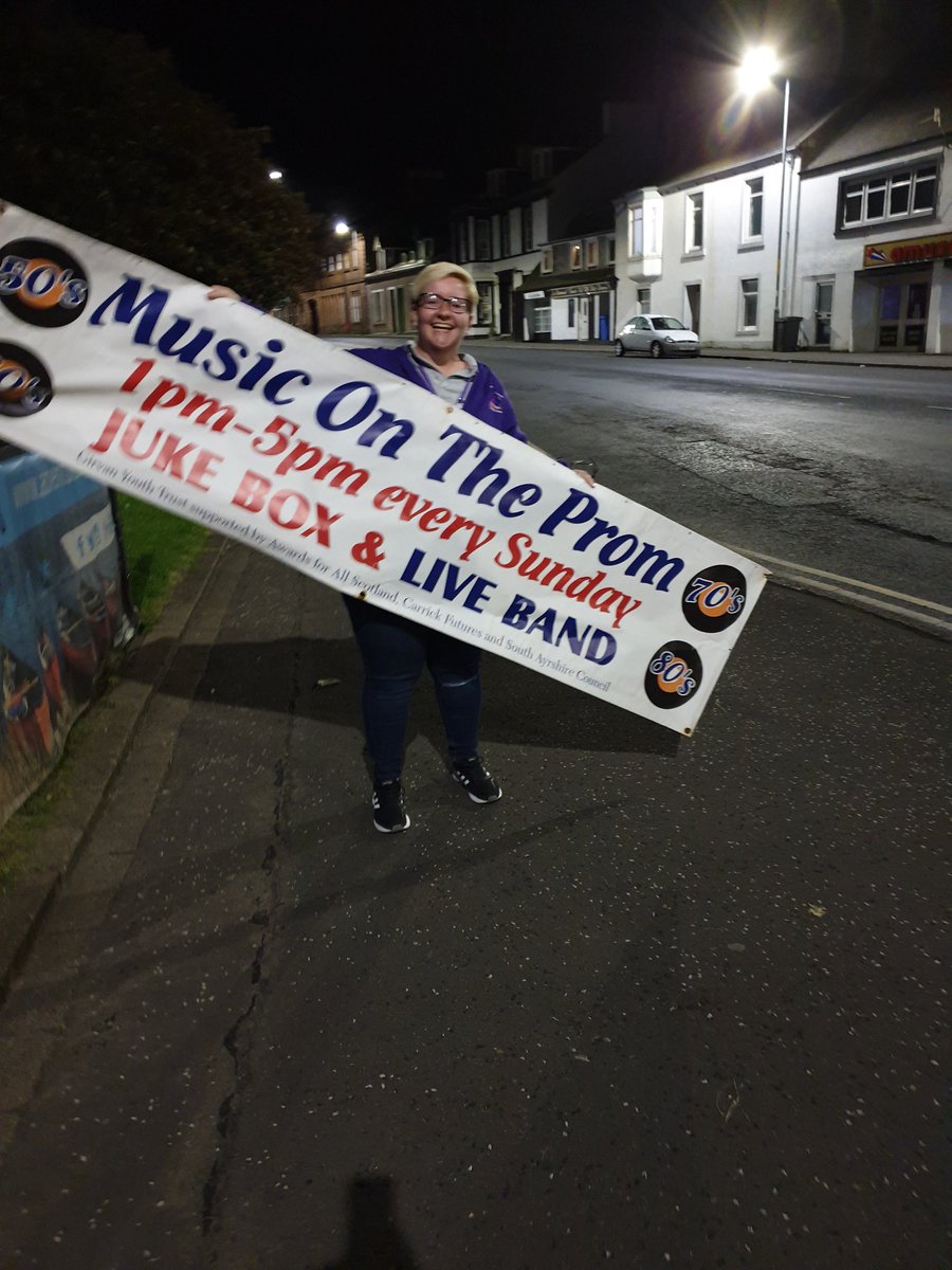 GYT_Lucy's tweet photo. My #DetachedYouthWork session with Michelle tonight involved taking down the #MusicOnTheProm banner and making some crafts with young folk at S1 Club 🏠 #StreetLights #PositiveEngagement https://t.co/E63zoM1P5c