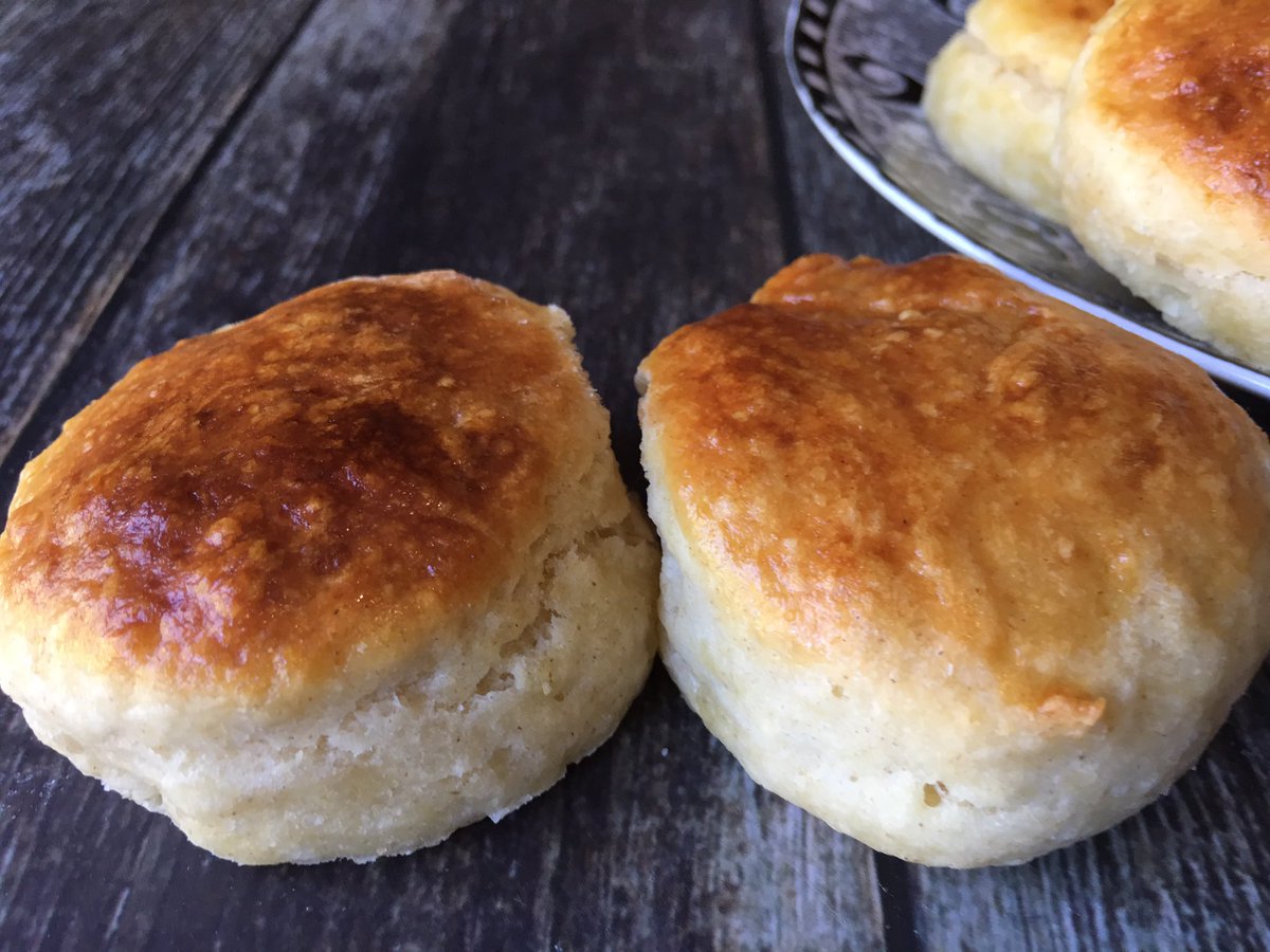 Toniawyt tweet media