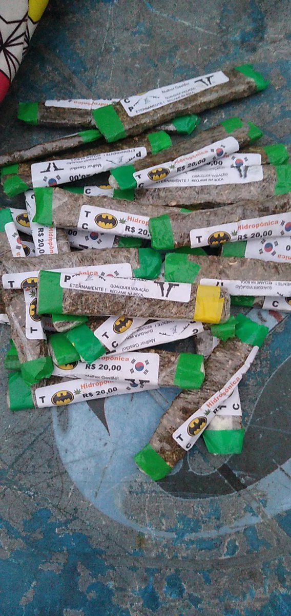 TropaDa9's tweet photo. Melhor de Itaguaí maconha de 20 da 🔞 https://t.co/dxsini4xNk