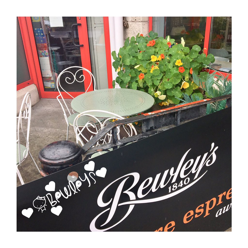 Join us for coffee and cake Thursday 10 am to 12 pm All donations to <a href="/IrishHospice/">Irish Hospice Foundation</a> <a href="/BewleysIreland/">Bewley's Ireland</a> #KildareToday #leinsterleader <a href="/lilyobriens/">Lily O'Brien's</a> <a href="/kclr96fm/">KCLR 96FM</a>