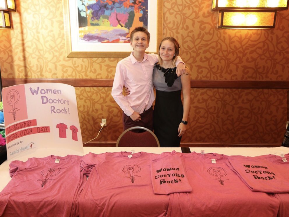 WomenDocsRock's tweet photo. 2019 Annual ISMS Meeting
#WomenInMedicine https://t.co/uONWlsGGdi