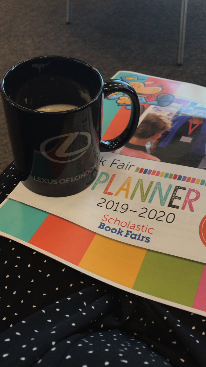 Mme_Lucio's tweet photo. When you have to multitask by attending the #letsgetsocial webinar with @scholasticCDA while getting an oil change after work! I learned how to use Twitter to advertise #mybookfair https://t.co/u9wQ5umNpy