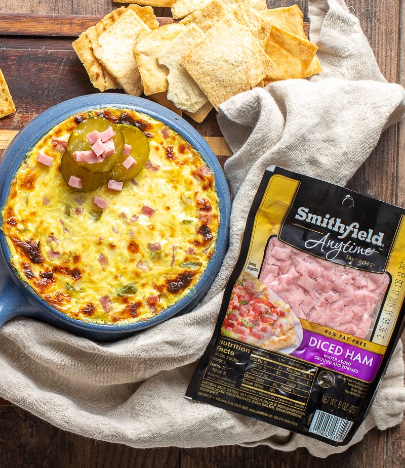 #ad Upping my dip game this #football season with a Cuban Sandwich inspired dip with <a href="/SmithfieldFoods/">Smithfield Foods</a> <a href="/kroger/">Kroger</a> 
basilandbubbly.com/cuban-sandwich…