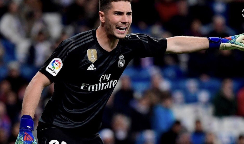 DavidGarcaLuque's tweet photo. Es muy fácil, poner la etiqueta a un portero de “no tiene nivel para competir” en vez de ayudarle a que compita.Etiquetar, es cómodo para quién lo hace y para quién lo sufre, ya que solo tendrá que limitarse a cumplir las pobres expectativas puestas en él. Trabaja y confía en ti. https://t.co/ogwBpEl8R8