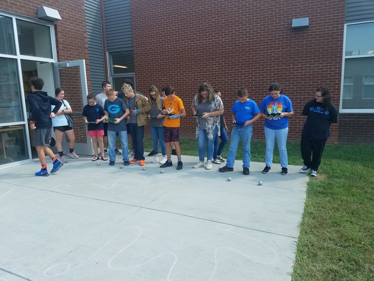 Programming sphero sprks 2.0. Learning the relationship between programming and math #sphero #girlswhocode #bringingmathtolife <a href="/KCSCTE/">CTE</a> @PrincipalCWhite