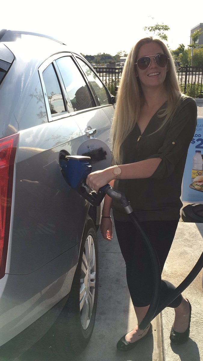 Flew east just to pump my gas!💁‍♀️😘