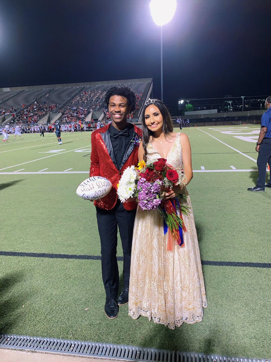 meekmoop's tweet photo. THANK YOU SM RICHLAND <3
I’m truly honored to be your homecoming king. :,) https://t.co/39zoK7C6a6