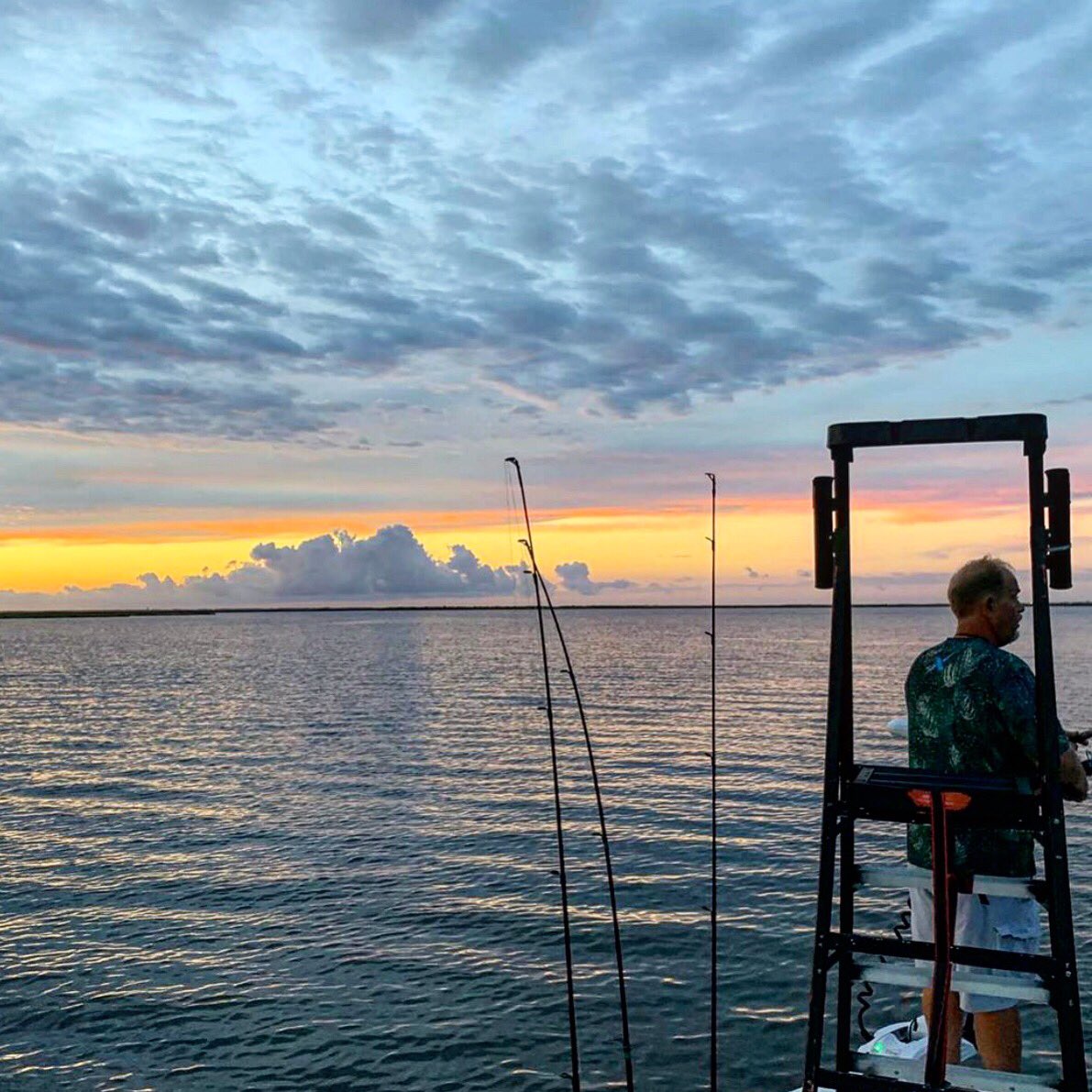 Viciousfishing's tweet photo. There is no better way to spend the day! #fishing #fisherman #onthewater #blessed #getvicious #viciousstrong #viciousfishing #saltwaterfishing #freshwaterfishing https://t.co/zqjg9aAT0s