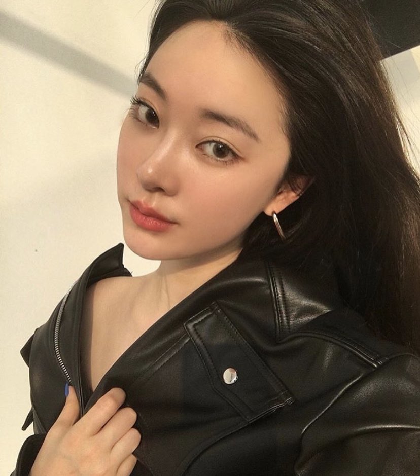 yotsubaz's tweet photo. Stan.  @SAAYworld for clear skin and happy ears https://t.co/EiGj1qhqSb