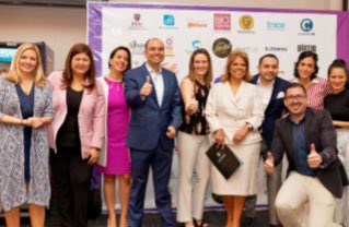 “Fé + acción + compromiso = éxito” es una poderosa frase dicha por <a href="/SalvatierraMaIs/">Maria Isabel Salvatierra</a> En estas fotos participó como ponente en el “Foro Moving Forward: Equidad e Igualdad de Género”, donde BioFemme tuvo el honor de acompañarlos.