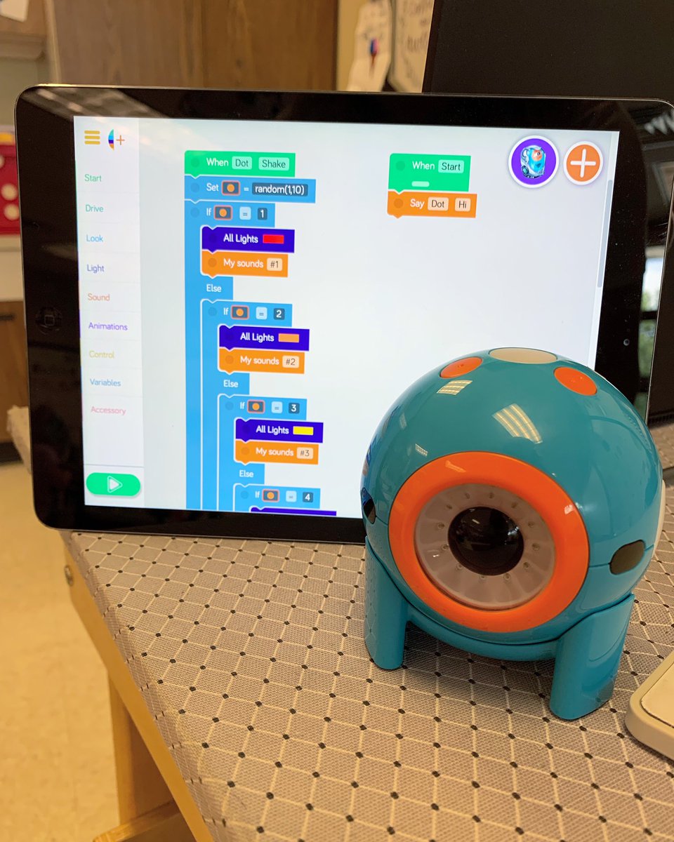 Today we used @wonderworkshop Dot like a magic 8 ball (thanks @iteacherlauren for that idea) to help us practice our double facts! #gatorswhocode #doubles #iteachtoo