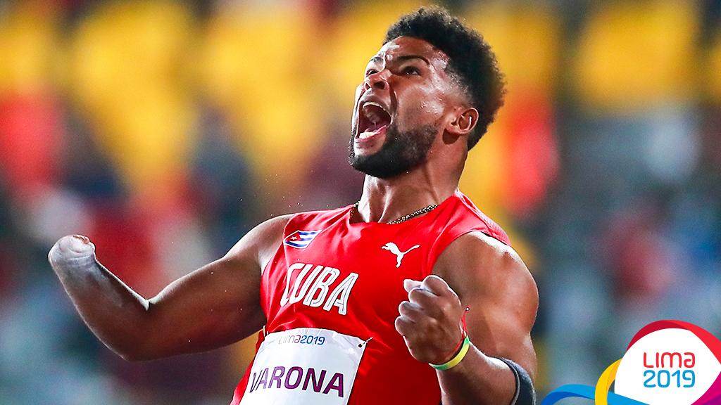 Now that's how you celebrate a gold medal and a Parapan American record! 💯 Guillermo Varona 🇨🇺 had a flawless performance in the javelin throw F46 final, which led him to top the podium. 🤩 📸 Héctor Vivas / News Service Lima 2019
