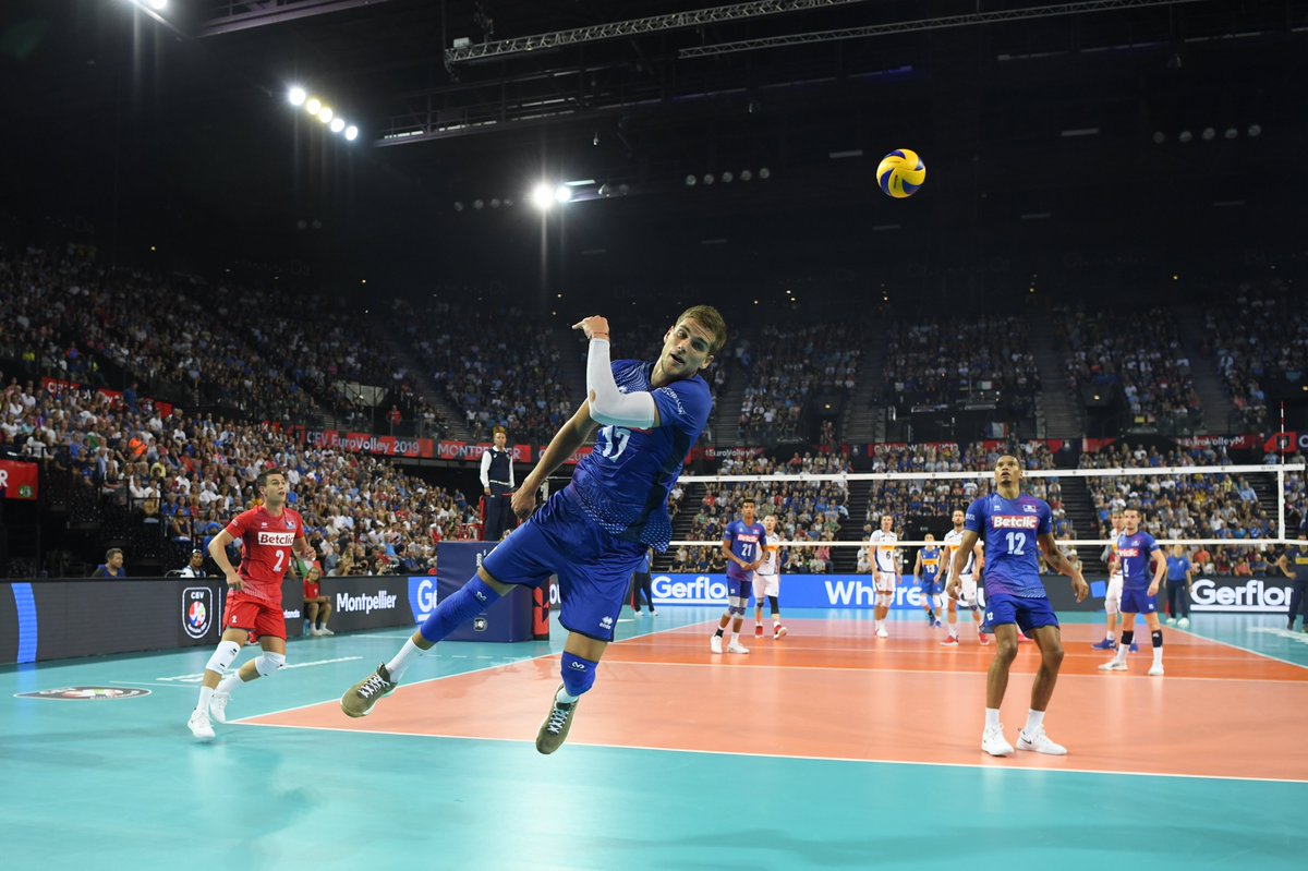 EuroVolley19Fr's tweet photo. La France termine cette phase de poule invaincue ! 🇫🇷🇮🇹 🔥

⏭️Rendez-vous dès le 21 septembre à @nantesfr  pour les huitièmes de finale 🏐

📸 @CEVolleyball https://t.co/xgz6ZykxWY