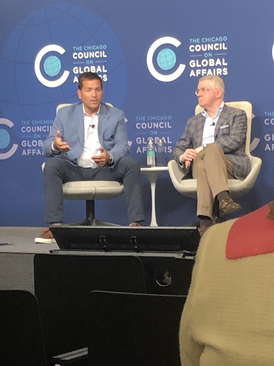 EditorThink's tweet photo. Innovation in the spotlight: @brianehoff explains the internal, seismic changes felt at @Exelon as he and his innovation teams kindled a startup culture inside a legacy energy organization. #stillgoing #humannetworks #DigitalTransformation #TWINGLOBAL #innovation https://t.co/sbSNhwhCtM