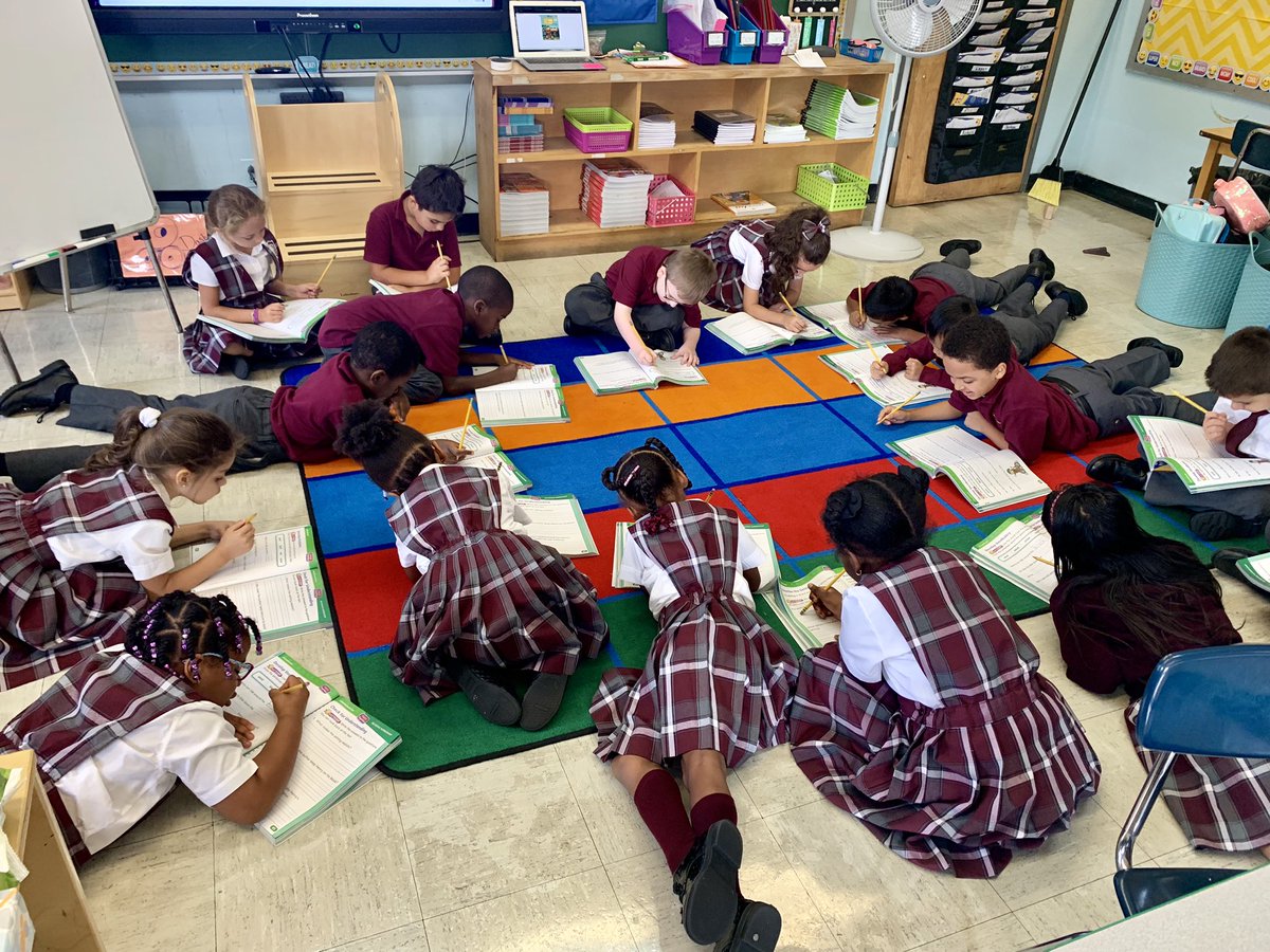 MsMorganRosen's tweet photo. Working in our MyView @PearsonPreK12 ELA workbooks in a more relaxed concept 😎 #myview #pearsonrealize #firstgrade @StephenMarositz @StBarnabasES @BarnabasBronx https://t.co/8zVriopcTO