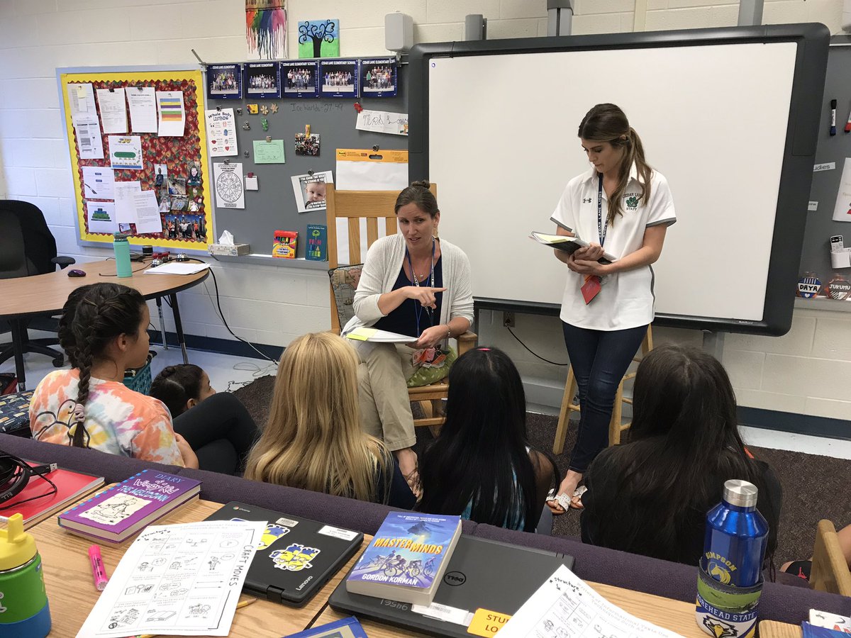 LaurenMihalik's tweet photo. 5th grade Cedar Lane teachers dive into their unit and co-teach a mini lesson together. Awesome discussions and collaboration! @CedarLaneES @cedarlaneAP @DEANCedarLane @evihickman1 #Pathwayslabsites https://t.co/O4cdn0fp7N