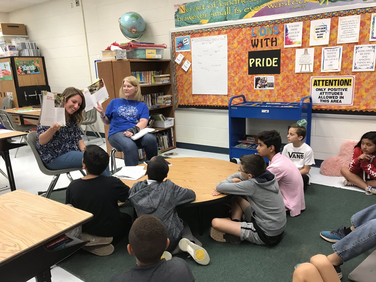 LaurenMihalik's tweet photo. 5th grade Cedar Lane teachers dive into their unit and co-teach a mini lesson together. Awesome discussions and collaboration! @CedarLaneES @cedarlaneAP @DEANCedarLane @evihickman1 #Pathwayslabsites https://t.co/O4cdn0fp7N