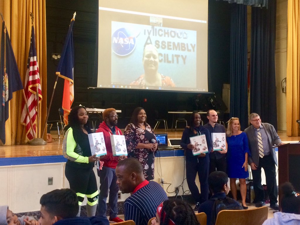 Andy_NYC_RO (@andy_nyc_ro) on Twitter photo As part of #iSTEMDay, MS students from D19 also toured <a href="/TransitTechHS/">Transit Tech</a>, and they got to participate in a design challenge as well. We were all impressed with what they produced, and teachers received robotics kits to bring back to their schools. Thank you <a href="/leadershipSTEM/">STEM Leadership Alliance</a>! As part of #iSTEMDay, MS students from D19 also toured <a href="/TransitTechHS/">Transit Tech</a>, and they got to participate in a design challenge as well. We were all impressed with what they produced, and teachers received robotics kits to bring back to their schools. Thank you <a href="/leadershipSTEM/">STEM Leadership Alliance</a>!