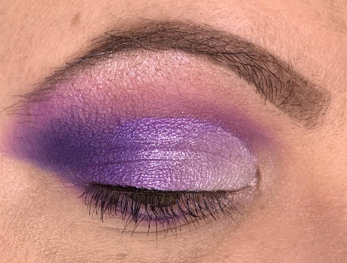 VioletWitch79's tweet photo. Can we please take a moment to appreciate the the gorgeous pigments of @Peachyqueengirl #SpiritBoard palette? Brows @ABHcosmetics #DipBrow, lips @JeffreeStar #ImRoyalty. The liner, mascara, blush, and bronzer all are @BenefitBeauty. https://t.co/mlZtLXdU7m