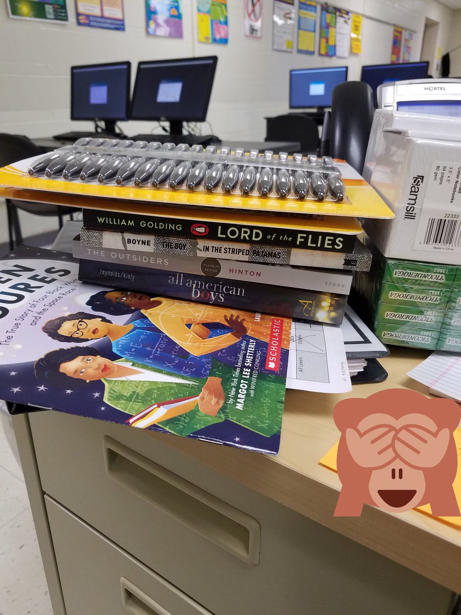 johnsontank39's tweet photo. Today at work was 2 Hr. Ear. release/teacher PD day. So after my students left get a call 2 come 2 the office 4 this...I am not sure who sent items the only gift note was from @CooperDecarla !!!!! Thank u so much!!! #ClearTheLists #support_a_teacher #teacherfriends @HelpATeacher https://t.co/TjNOsGJ2zw