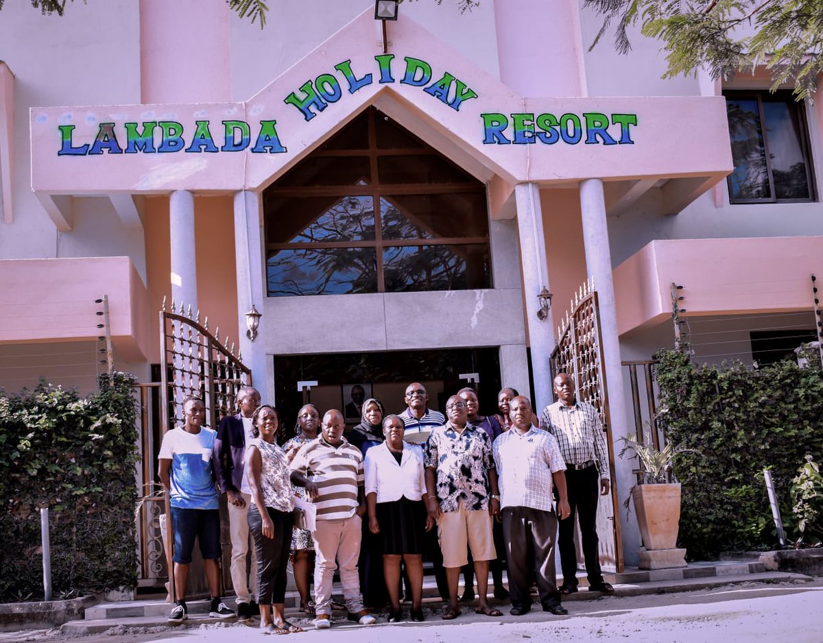 lambada_resort's tweet photo. https://t.co/wF2B0fky9K https://t.co/LpJ4nXqVka
