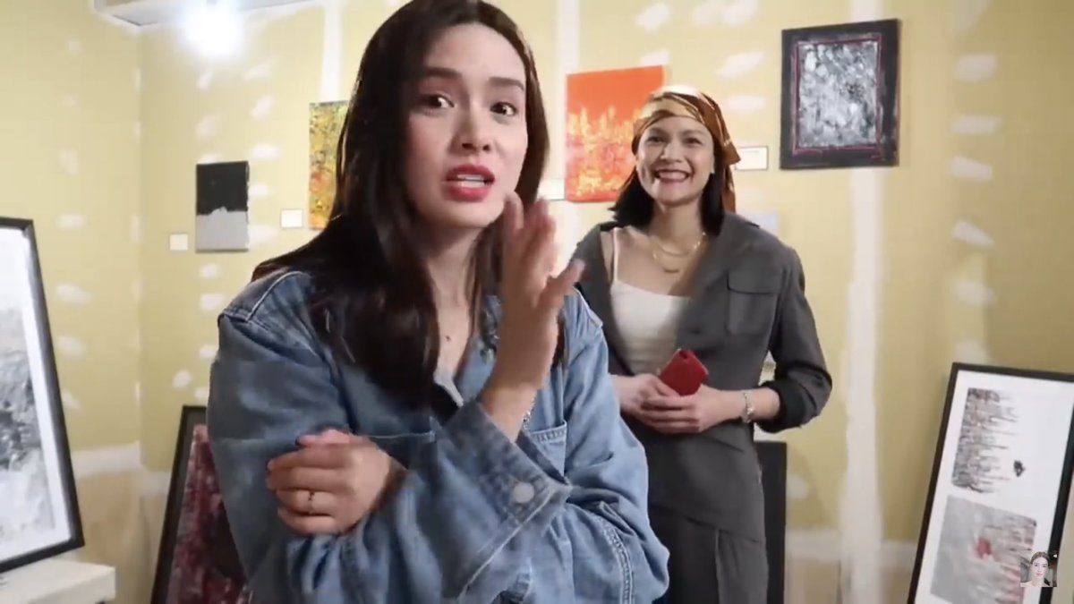 ErichGWarriors's tweet photo. Both pretty and talented!!! Erich and her Mom flew to Japan to support Ate Paula’s Tokyo Art Exhibit. Watch the full video here: https://t.co/Rx924nXDXR https://t.co/75FEiiYhTu
