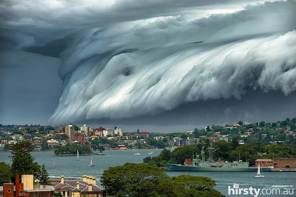 Z_MasterLynch's tweet photo. An ominous “cloud tsunami” rolls in along the coast of Sydney, Australia, on Friday, signaling the coming of severe storms for the area.

The massive formation, actually called a shelf cloud, stunned Australians, with a flurry of photos hitting social media. https://t.co/EypK9LSo15