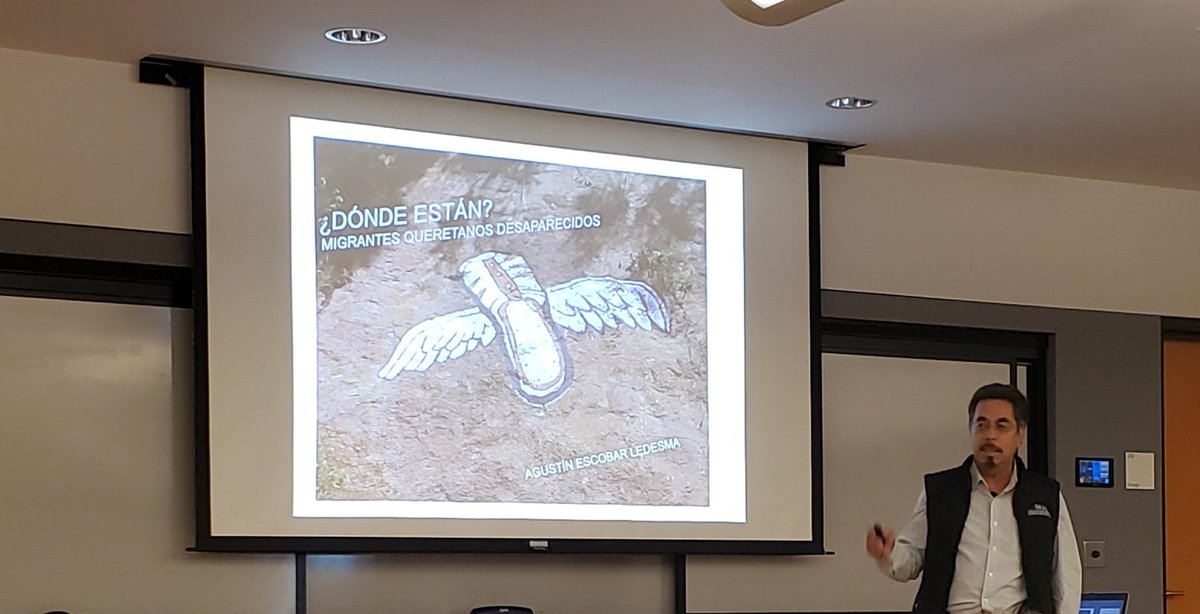 achumanities's tweet photo. Agustin Escobar Ledesma talks to a standing room only crowd about "The Disappeared: Lost Migrants from Queretaro" as part of this year's Center for Southwestern and Mexican Studies symposium. https://t.co/quC9ek1E5h