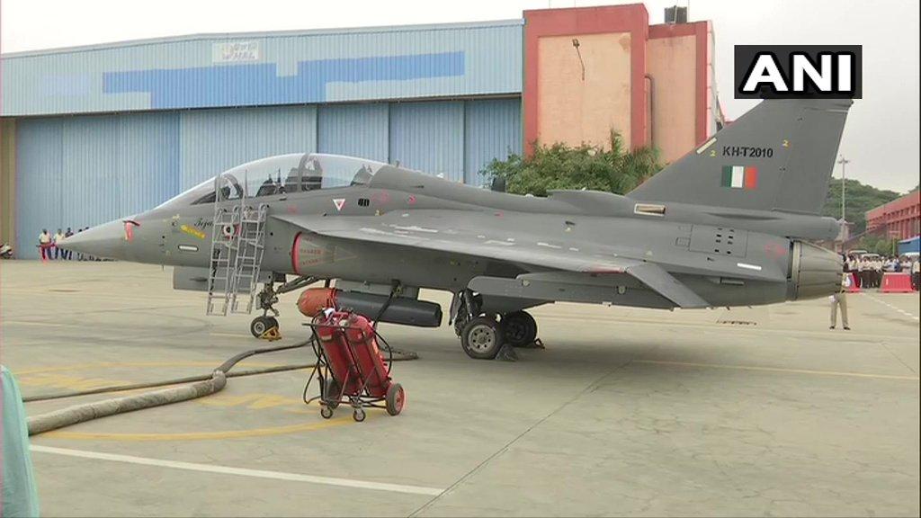Defence Minister Rajnath Singh will fly in the indigenous Light Combat Aircraft #Tejas, in Bengaluru today. 

(📸 credits: ANI)
#LCA #LightCombatAircraft