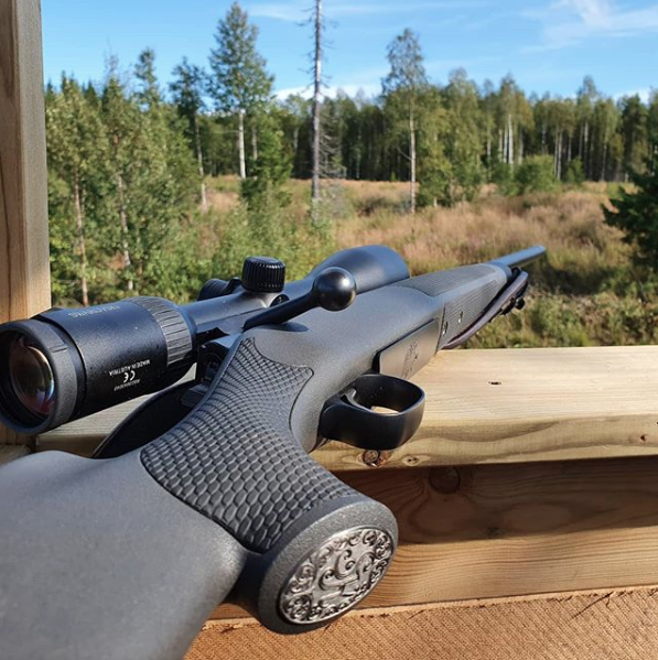 Mauser_USA's tweet photo. Adding some personal touches to a classic. Great pic, Sebastian!
#mauser03 #mauserusa #mauserrifles https://t.co/y2NPC5uvrr