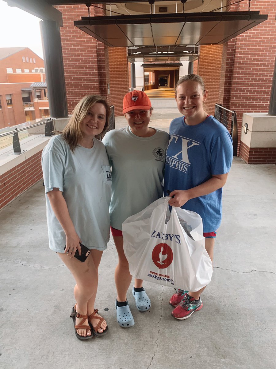Thank you to these lovely ladies for their help with recruitment this week! We are so thankful for y’all! <a href="/LLW999/">Lydia Wainwright</a> <a href="/graceanthompson/">Grace Ann Thompson</a> <a href="/kbwalsh/">Kathleen Walsh</a> (not pictured: <a href="/k_jean11/">Katelyn Cherry</a>)