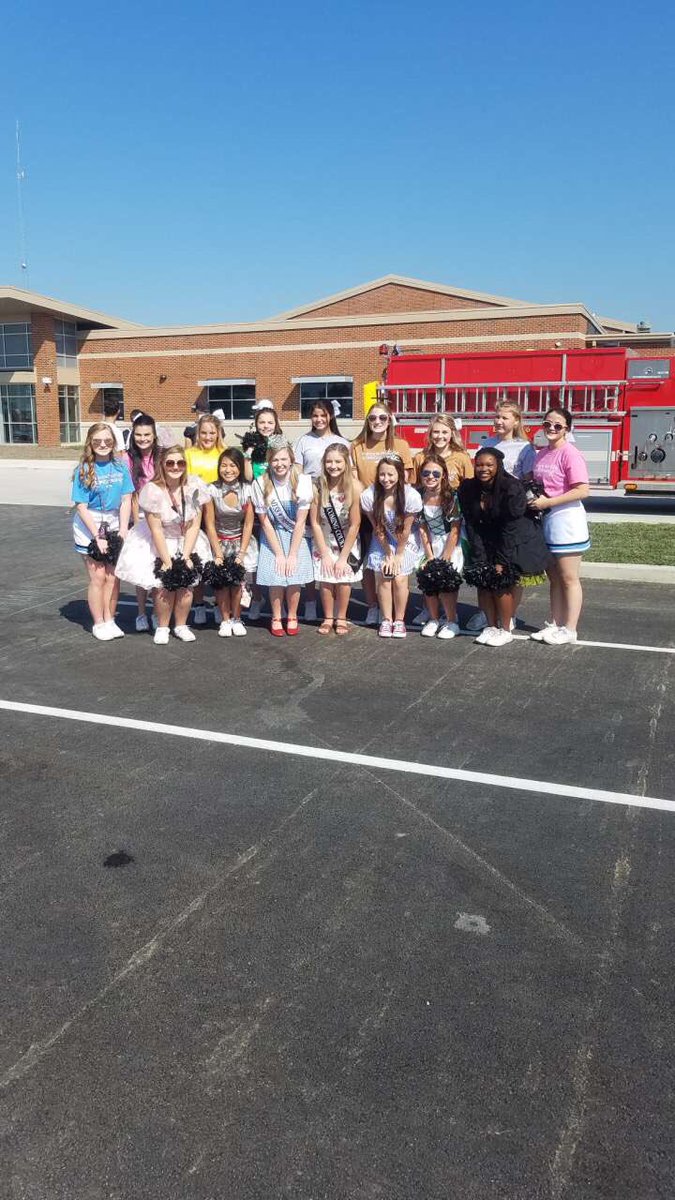 NMHS Cheerleading tweet media
