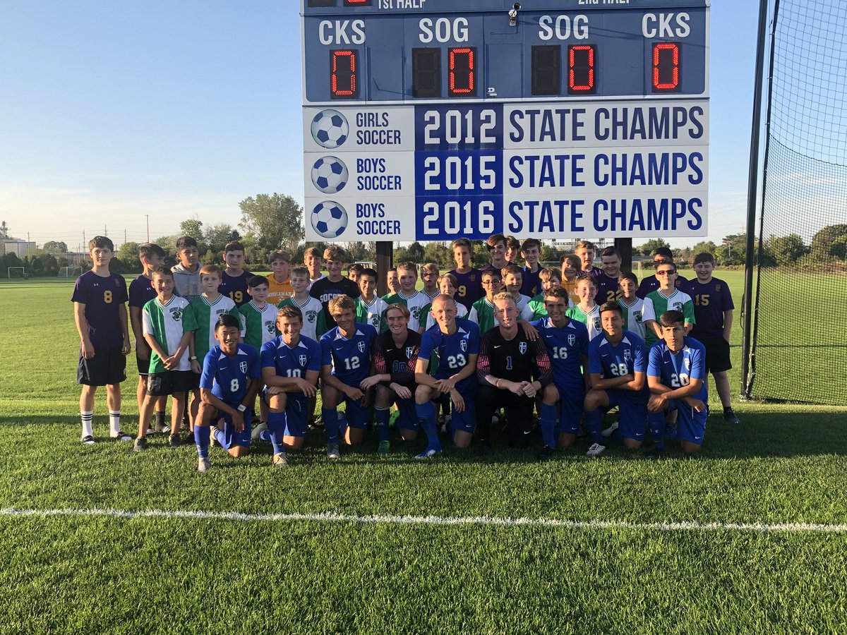 marianhssports's tweet photo. We are also celebrating #ICCLNight - A special thank you to the Future Knights for supporting!  #GoKnights https://t.co/RF7x0BxJNA