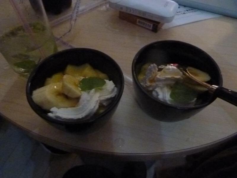 magoroku117's tweet photo. ノンアルカクテルにイカ飯
デザートにプリン 二個
チャーシュー丼に たらこパスタ。
結構食ったなぁ。
でも まだ 食べたいメニュー いっぱいあった。
次は 昼抜いていこうと思う(⌒-⌒; )
#Capcafe #食事 https://t.co/2UonRKF6WP