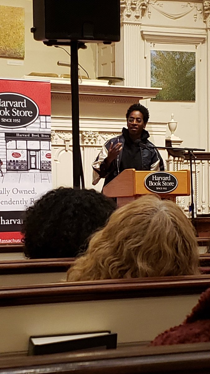 Jacqueline Woodson!!!!! #meetingmyheroes #browngirldreaming #redatthebone