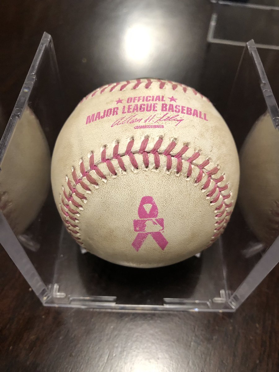 SigsSimmos's tweet photo. 🚨🚨new baseballs acquired! We repeat...new baseballs acquired! Looks like we have two new @MikeTrout items for sale too. All are available for sale. @HobbyConnector #WeMakeItFun #TellUsWhoYouCollect https://t.co/nYGsRVdolt