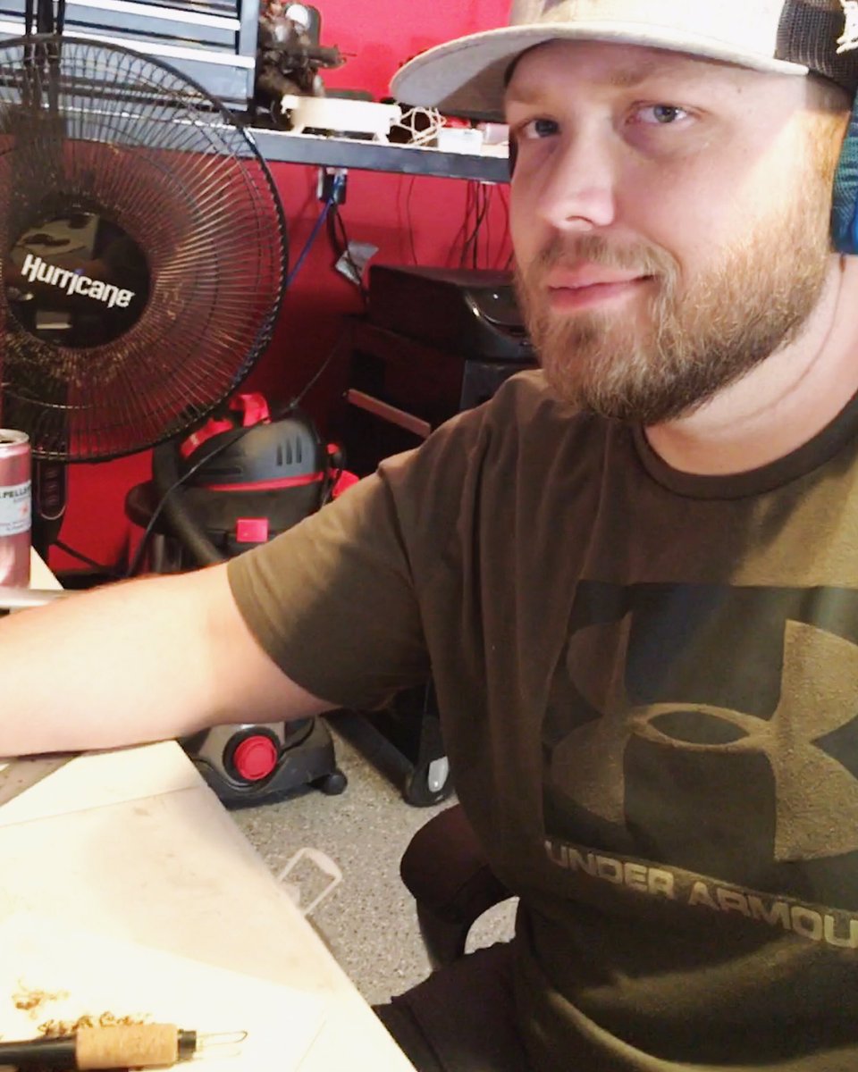 IIBIGfish's tweet photo. Come say hi to your boy! https://t.co/vX8x0AAsv3 🇺🇸🇺🇸🇺🇸🇺🇸 @SupStreamers @SmallStreamersR https://t.co/Rn8NNmpjYd