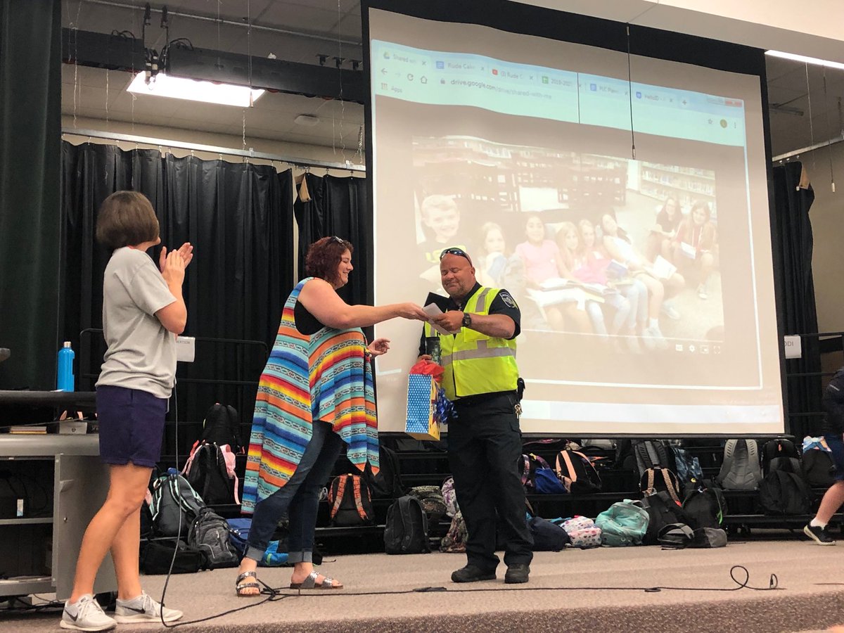 Angie Molinari tweet media