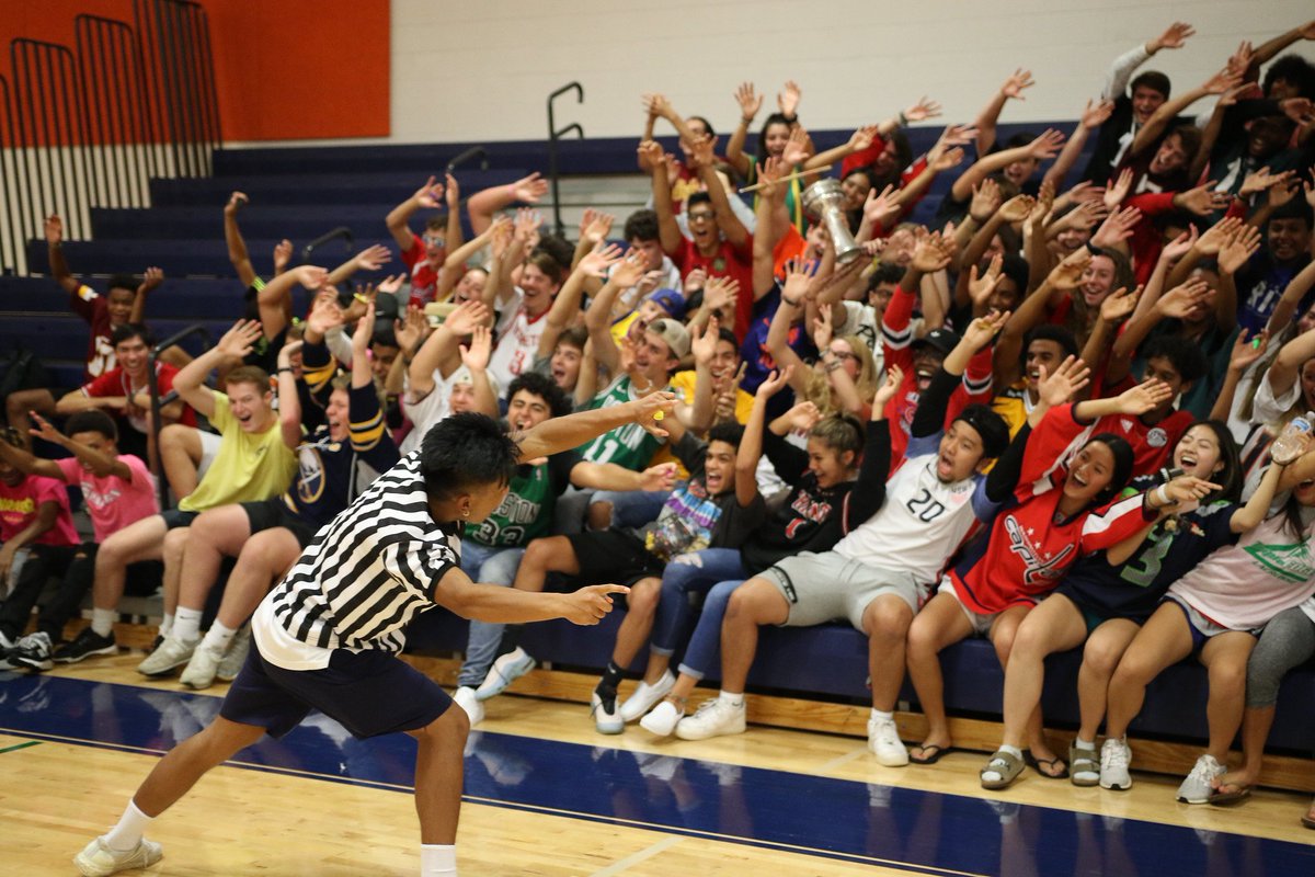 SpartanVBall5's tweet photo. Gameday vs SoCo, 9/19, 7:15 @ WSHS. Bring the noise, bring the #hypesquad @Wshs12thMan @wspringspartans @wshssports @wspringspartans https://t.co/1Etc5IwfRI