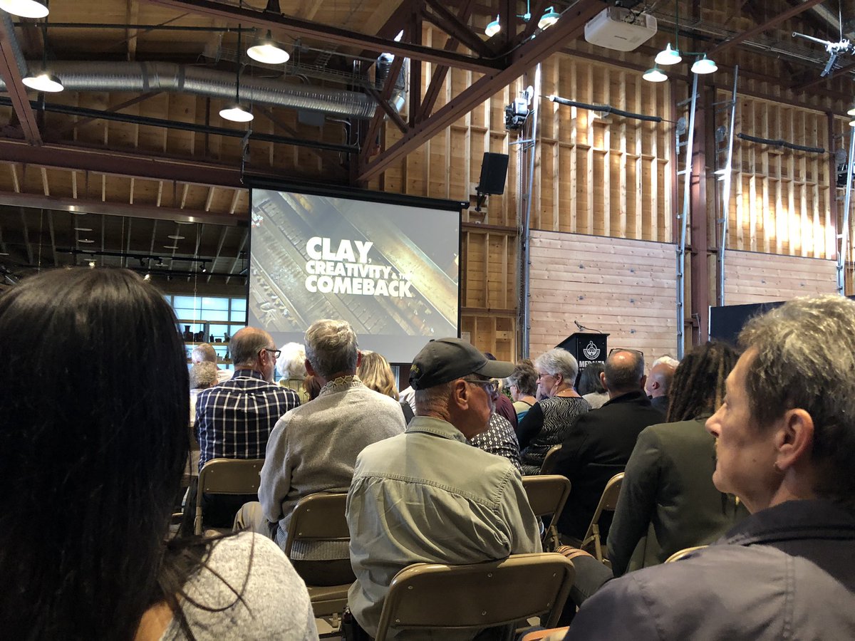 travismehrer's tweet photo. Full house at @Medalta for Clay, Creativity &amp; the Comeback! Nice one #medhat 😎 https://t.co/bTEo08zDLT